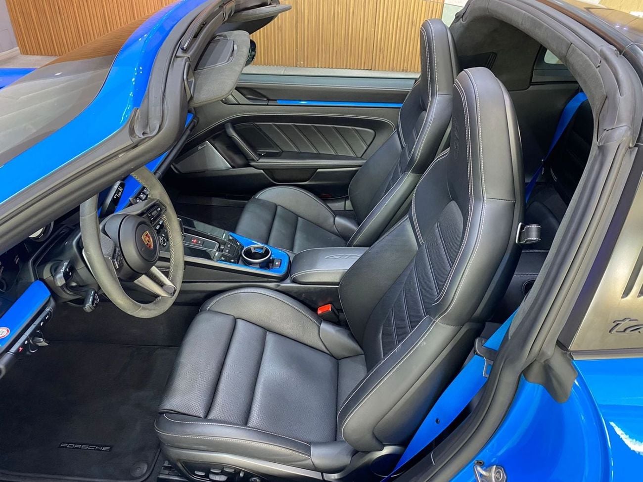 بورش 911 تارجا 4GTS تارجا 4 جي تي إس