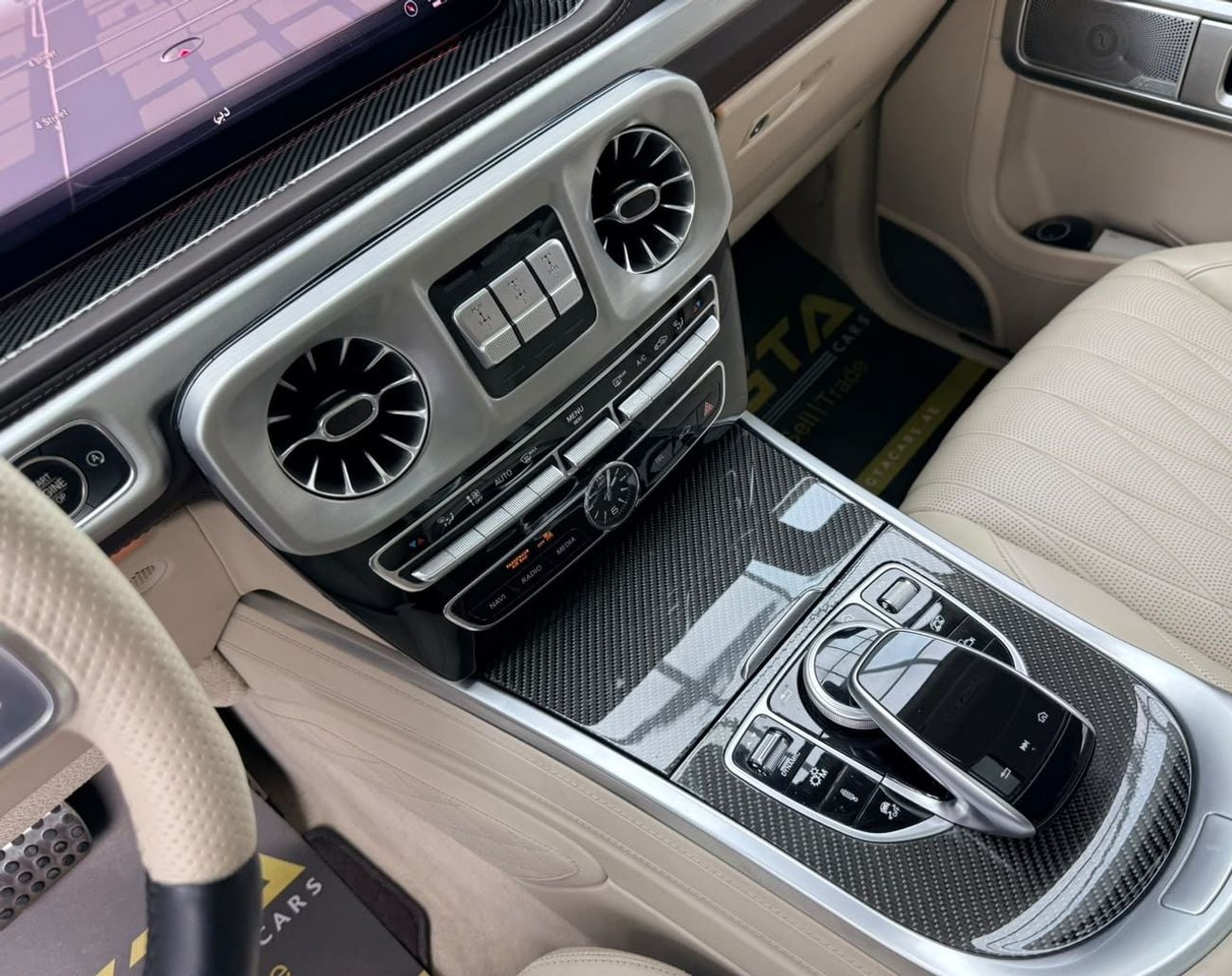 Mercedes Benz G63 AMG STANDARD 2019 Mercedes Benz G63 AMG, Warranty, Carbon Fiber Interior, Fully Loaded, Excellent Condition, GCC