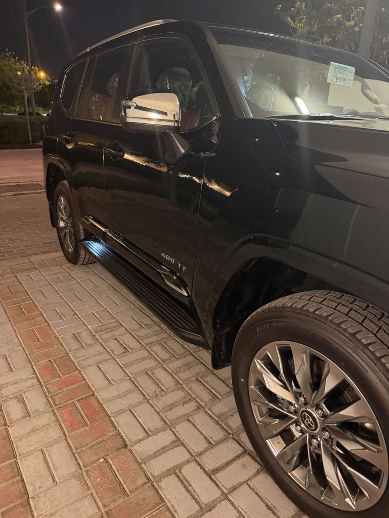 تويوتا لاند كروزر VXR