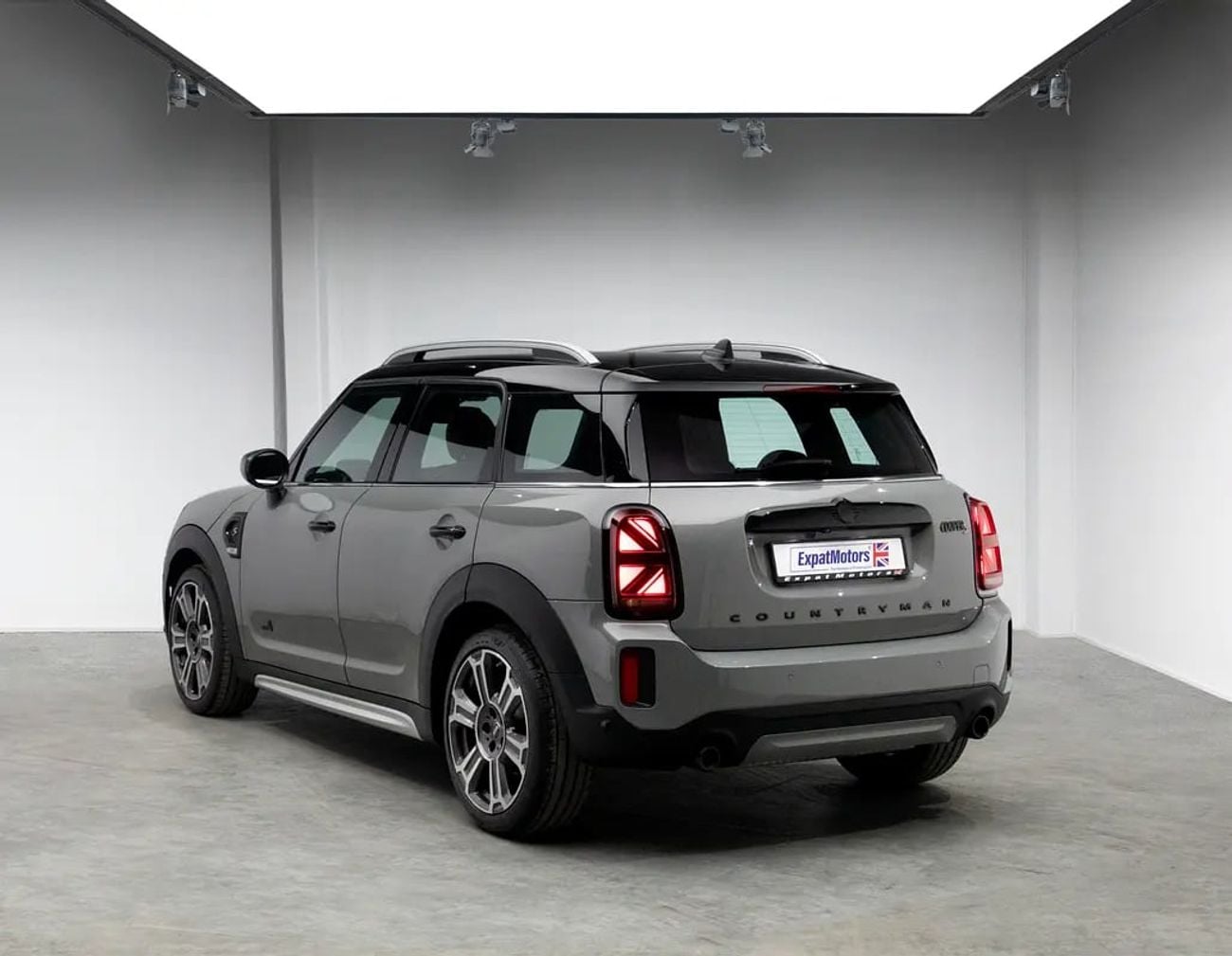 Mini Countryman COOPER S 0% DP Available • Full Service History • GCC Specs