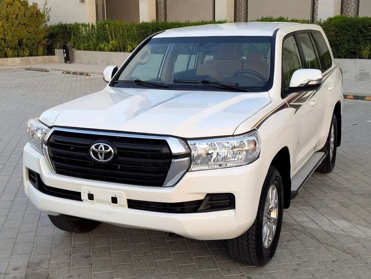 Toyota Land Cruiser GCC Specs | V6 4.0L Interior and Exterior Excellent Condition