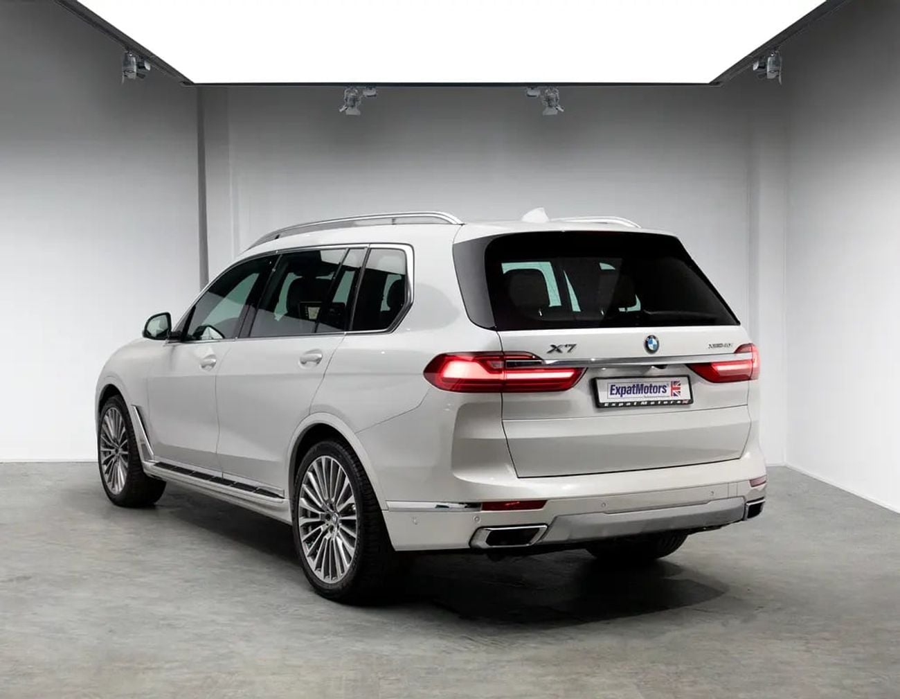 بي أم دبليو X7 40i PURE EXCELLENCE 0% DP Available • 3.0L Turbo • FDSH • GCC