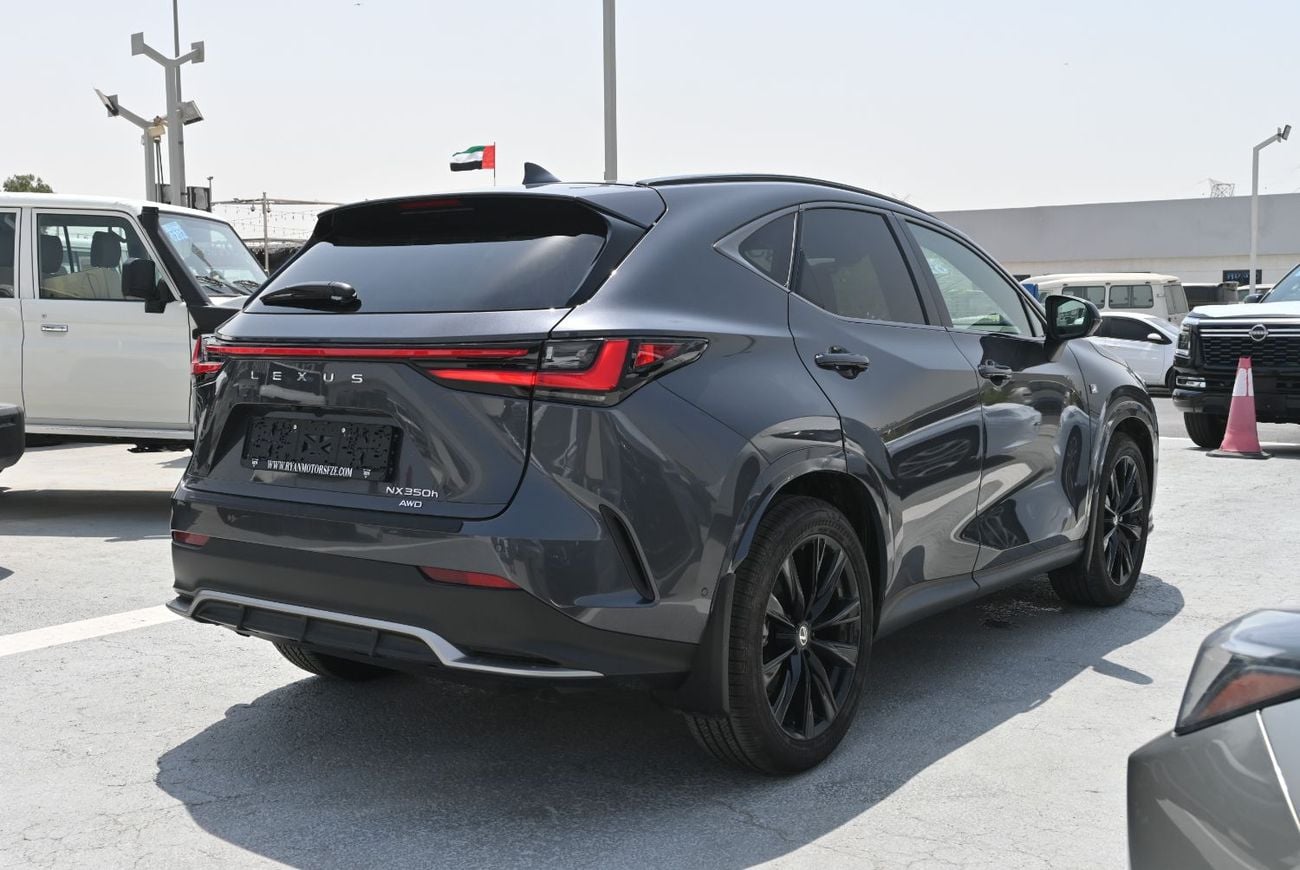 لكزس NX350h PLATINUM لكزس NX350h F-Sport 2.5L هايبرد دفع رباعي موديل 2026، اللون رمادي