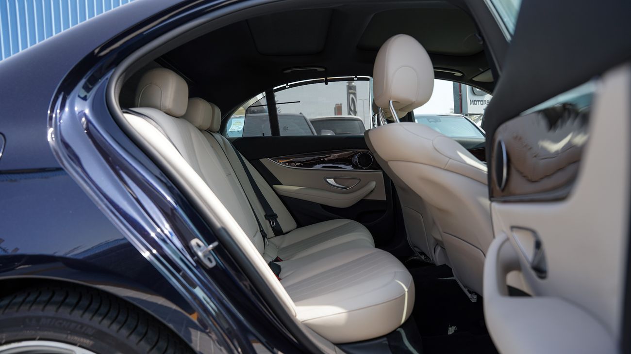 Mercedes Benz E300