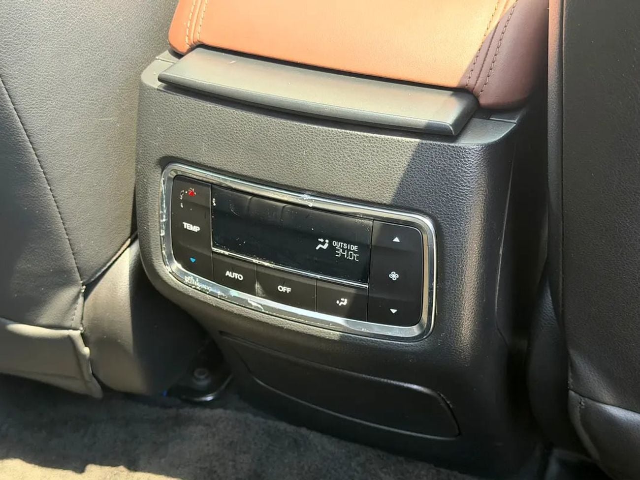 GAC GS8 Original Paint | 320T i-4WD Turbo GCC Specs