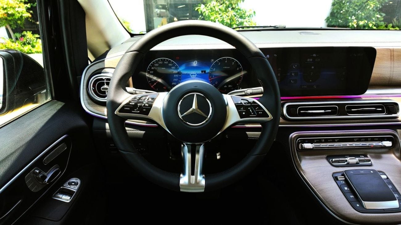 مرسيدس بنز فيتو BUSINESS EDITION 2.0L PETROL 2025 (10 SEATERS) 2025 Mercedes-Benz Vito | 2.0L Turbo | 231 HP | 10-Seaters