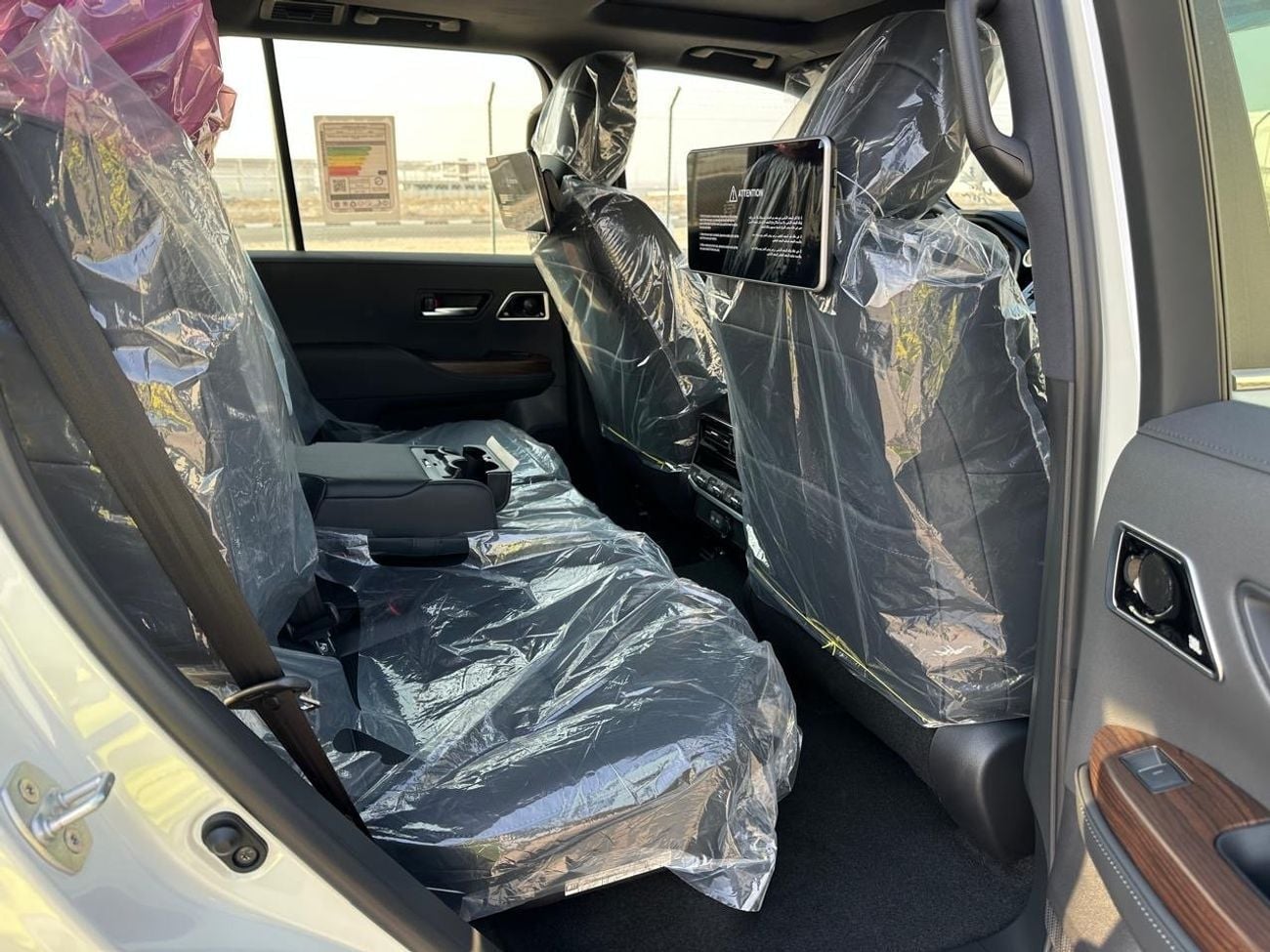 Toyota Land Cruiser VX 3.5 PETROL 26/26