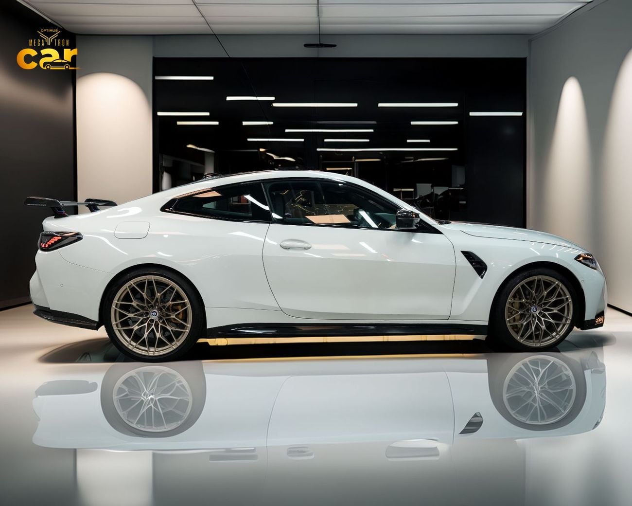 BMW M4 COMPETITION