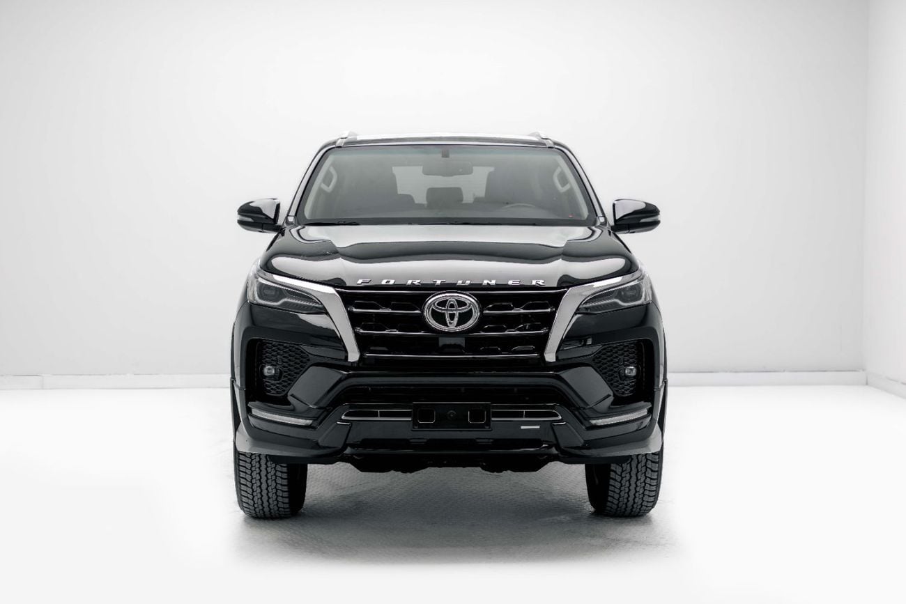 Toyota Fortuner SR5 4.0L - Attitude Black Inside Black | Export