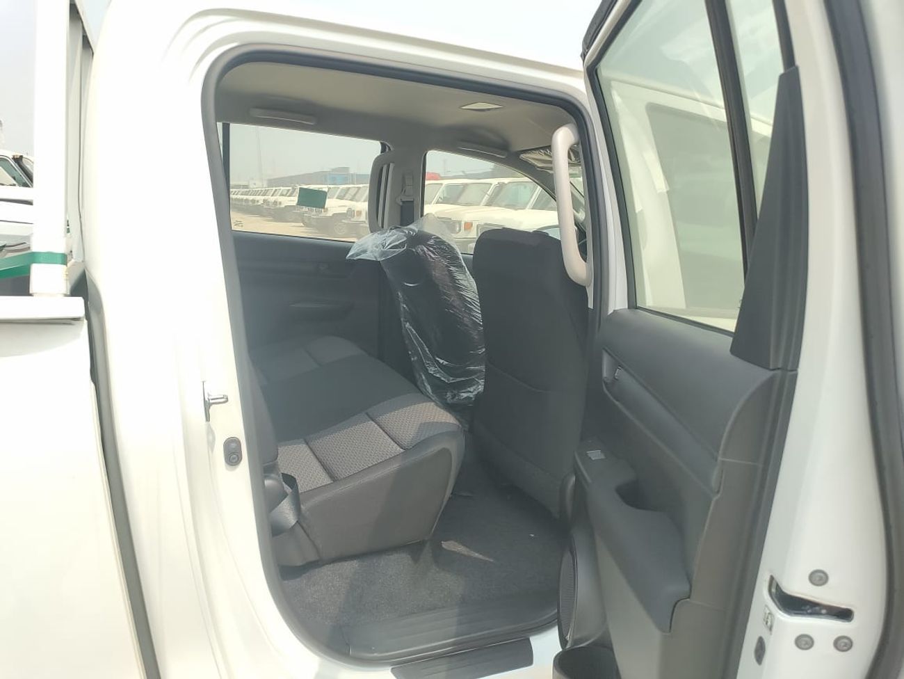 Toyota Hilux GL TOYOTA HILUX || NARROW BODY || 2.4L DIESEL MANUAL / Only For Africa