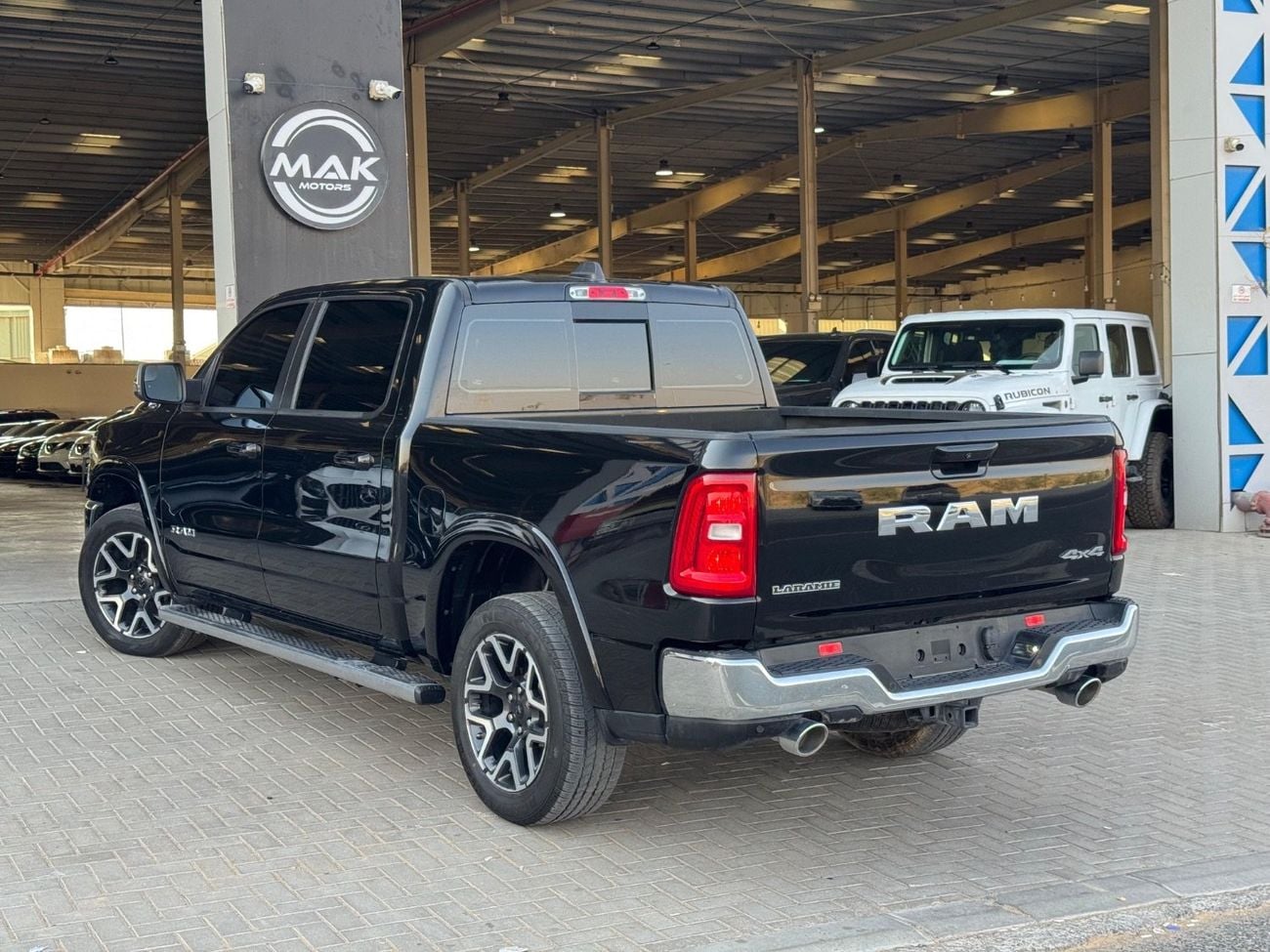 رام لارامي RAM 1500 SST / LARAMIE 4X4 / CHROME PACK / HURRICANE ENGINE / ZERO DOWN PAYMENT AVAILABL