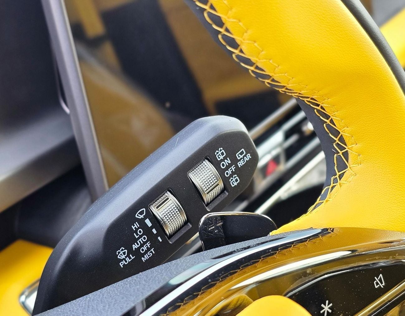 Jetour T2 LUX JetourT2 2.0T 2025 MODEL CUSTOMIZED YELLOW INTERIOR INTERIOR LIGHTS 8SPEED 4WD AT