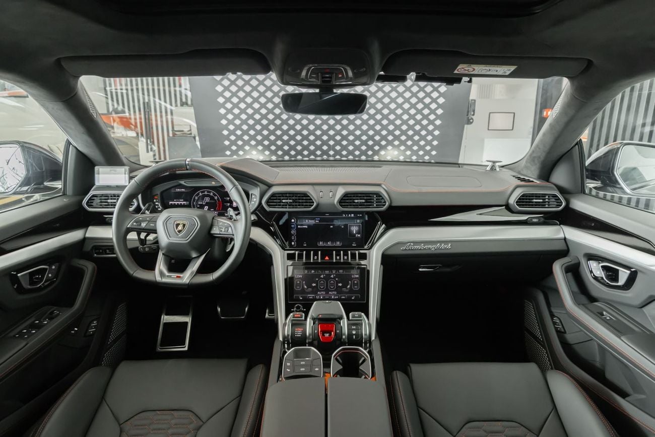 Lamborghini Urus S Lamborghini Urus S | V8 4.0L | Twin Turbo | AWD | 2024 | Japanese Specs |