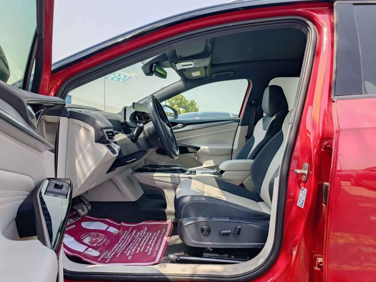 Volkswagen ID.4 CROZZ PRO / ELECTRIC / 360 CAMERA / HEAD UP DISPLAY / PANORAMIC ROOF (CODE # ID4P-D)