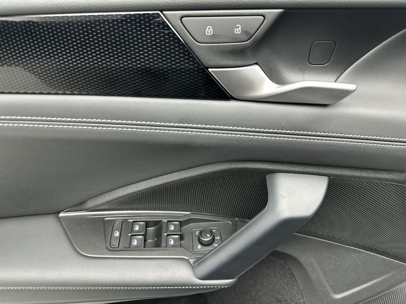 Volkswagen Tiguan LIFE PLUS Tiguan Life 1.4L | Premium Interior | Smart Features | Rear Camera | GCC Specs