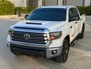 Toyota Tundra STANDARD Crewmax SR5 | GCC specs V8 5.7L Excellent Condition