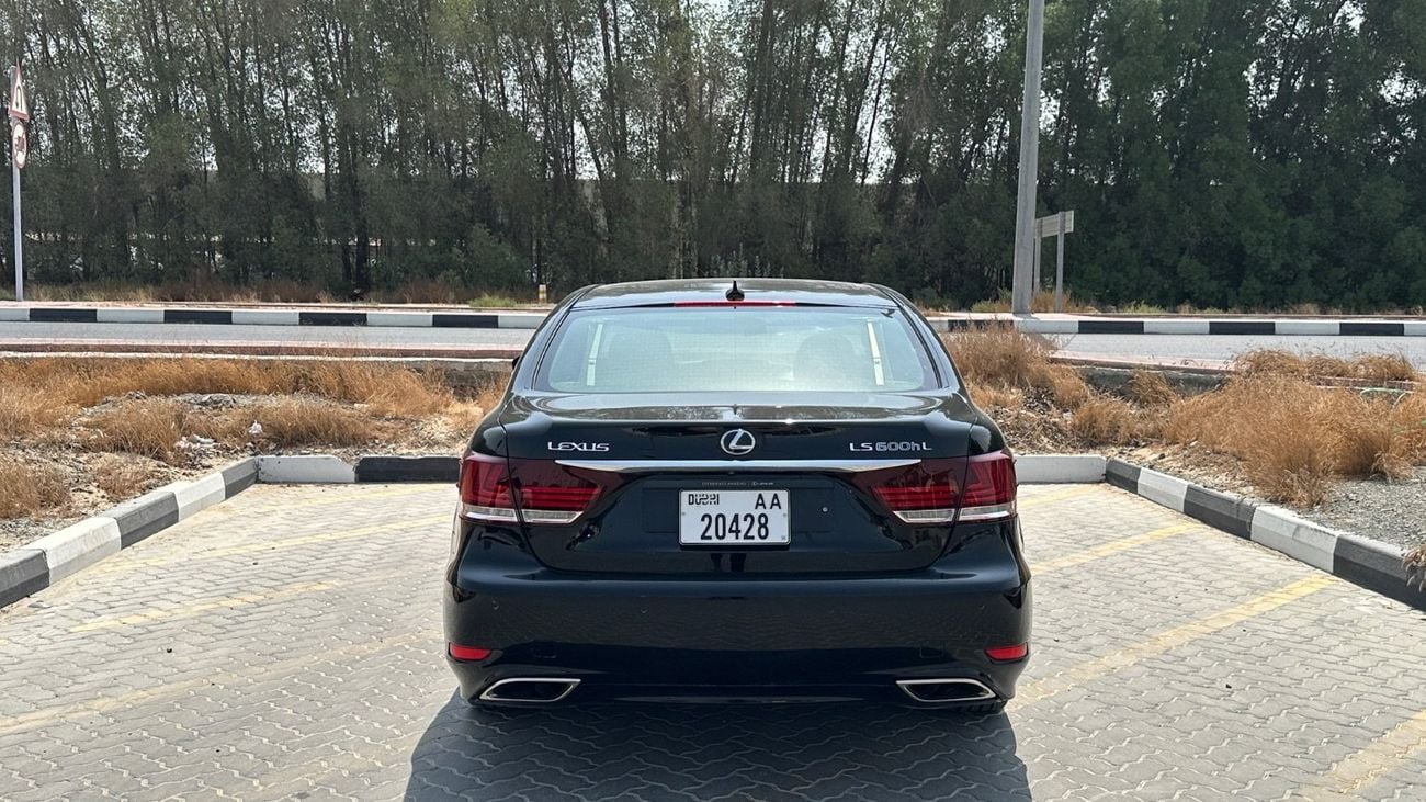 Lexus LS600h L