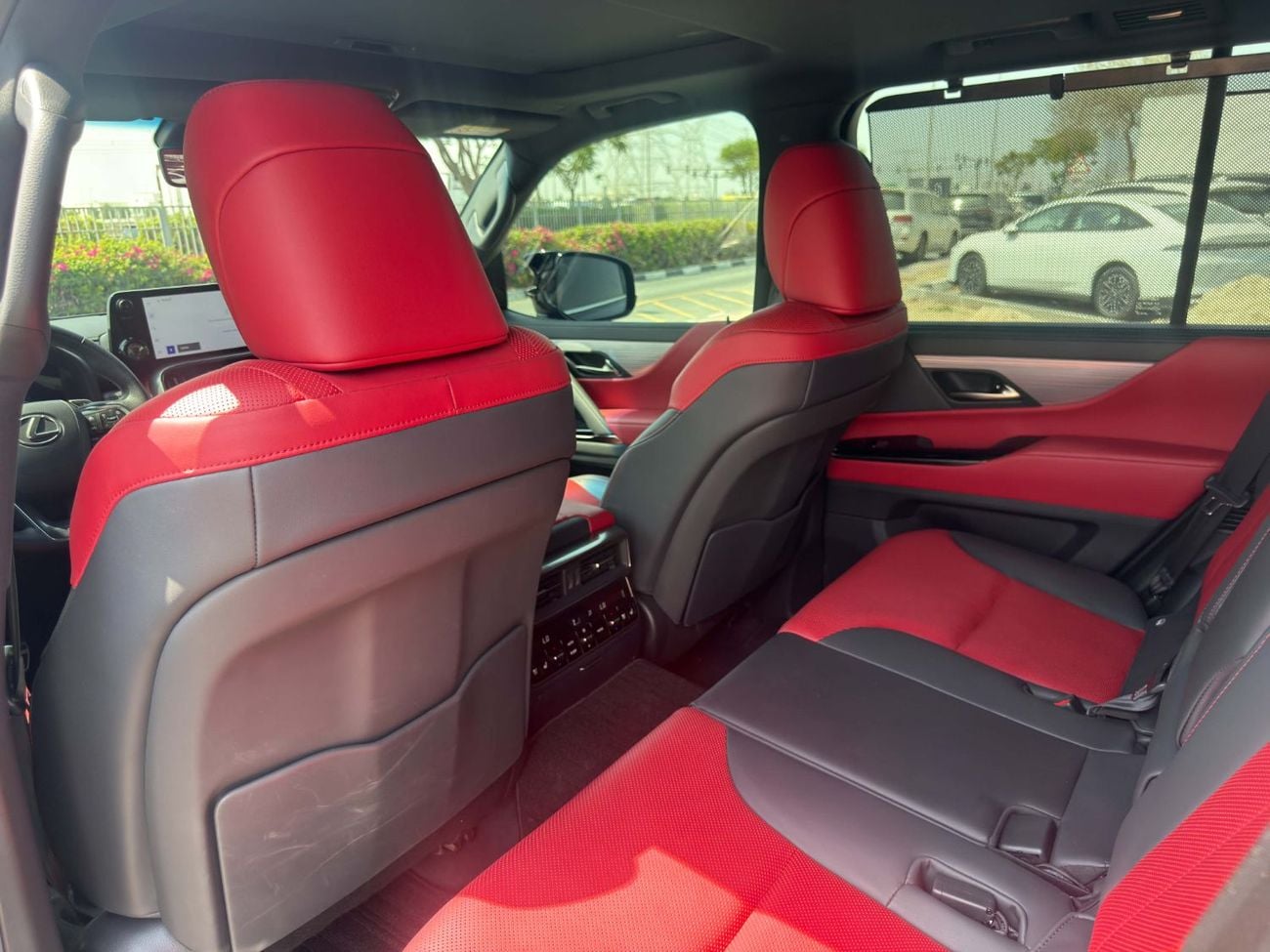 لكزس LX 700h F سبورت **2025** مواصفات مجلس التعاون الخليجي، أنيق ونظيف، أقل