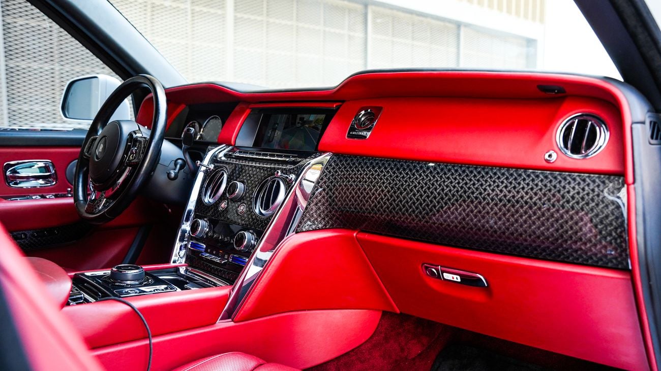 Rolls Royce Cullinan BLACK BADGE