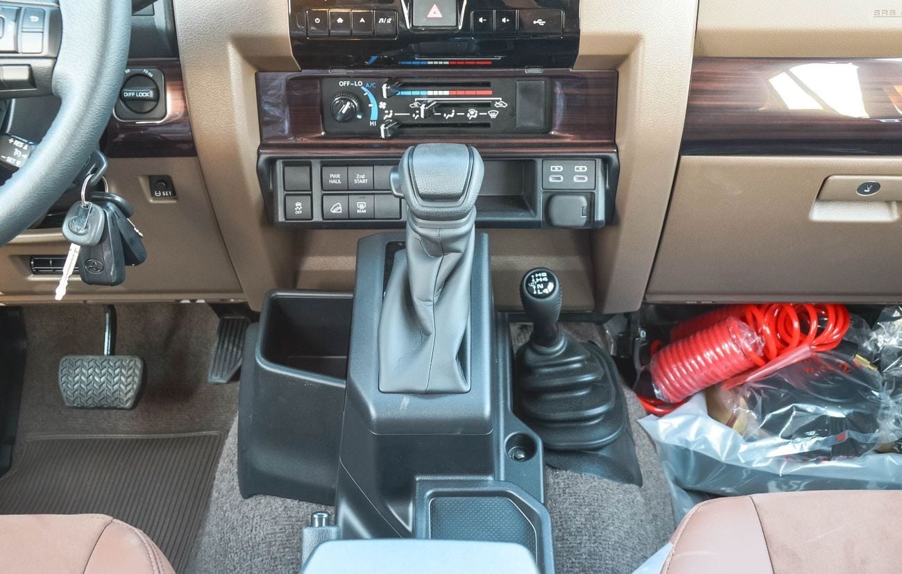 تويوتا لاند كروزر 70 LC76 LX TOYOTA LAND CRUISER 2.8L 4WD DIESEL SUV 2025