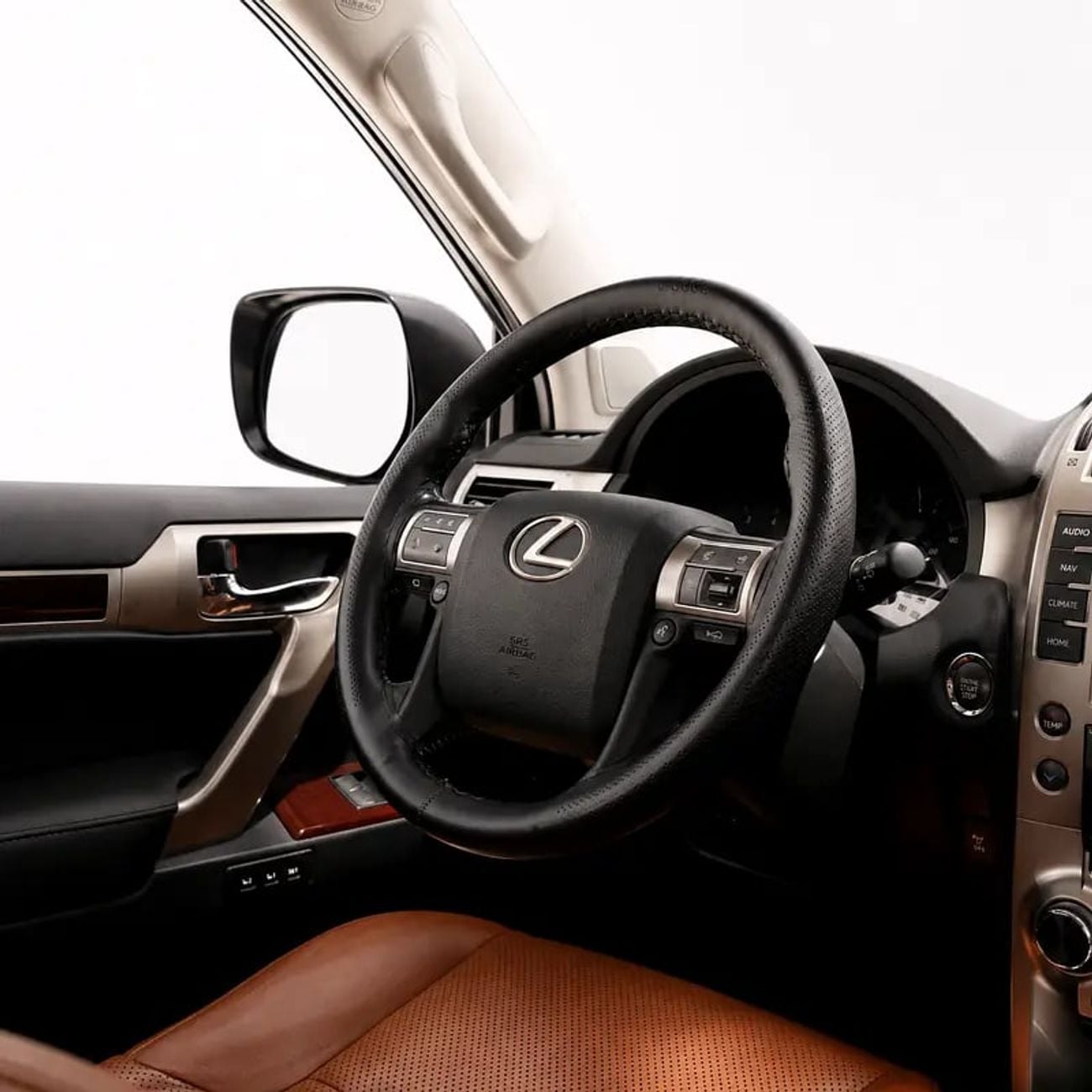 Lexus GX460 PLATINUM 3,032 P.M • 0% Downpayment • GX460 Platinum • 1 Year Warranty