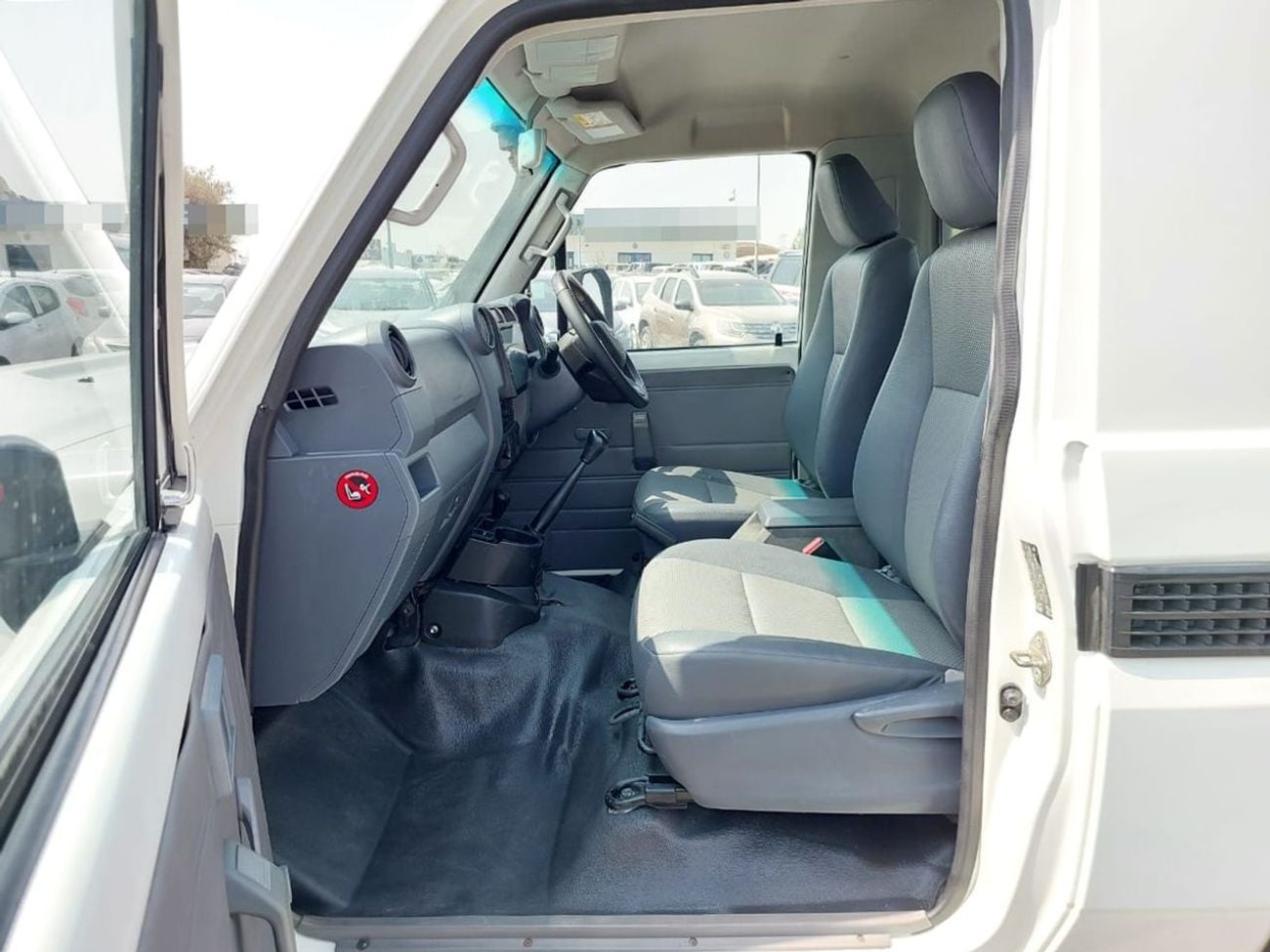 Toyota Land Cruiser Pick Up