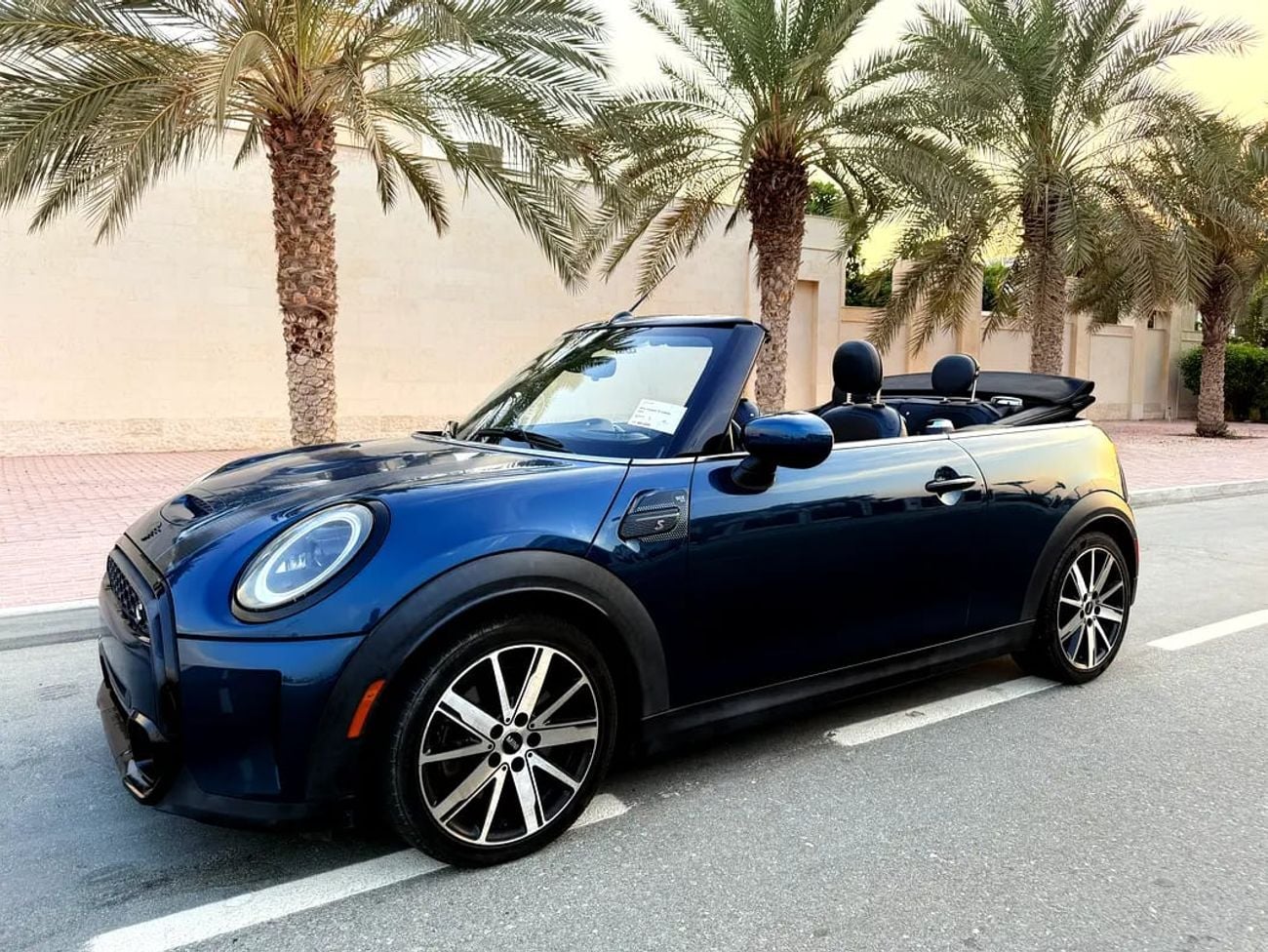 ميني كوبر إس كابريو Cooper S Cabrio JCW (Manul gear!)! Perfect condition!