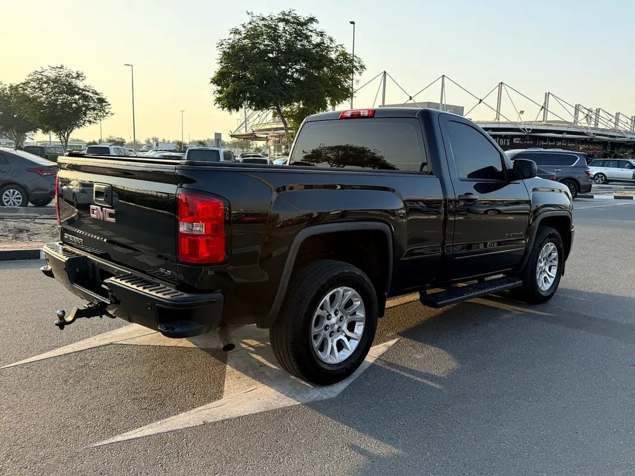 GMC Sierra SLE - GCC Specs - Well Maintained