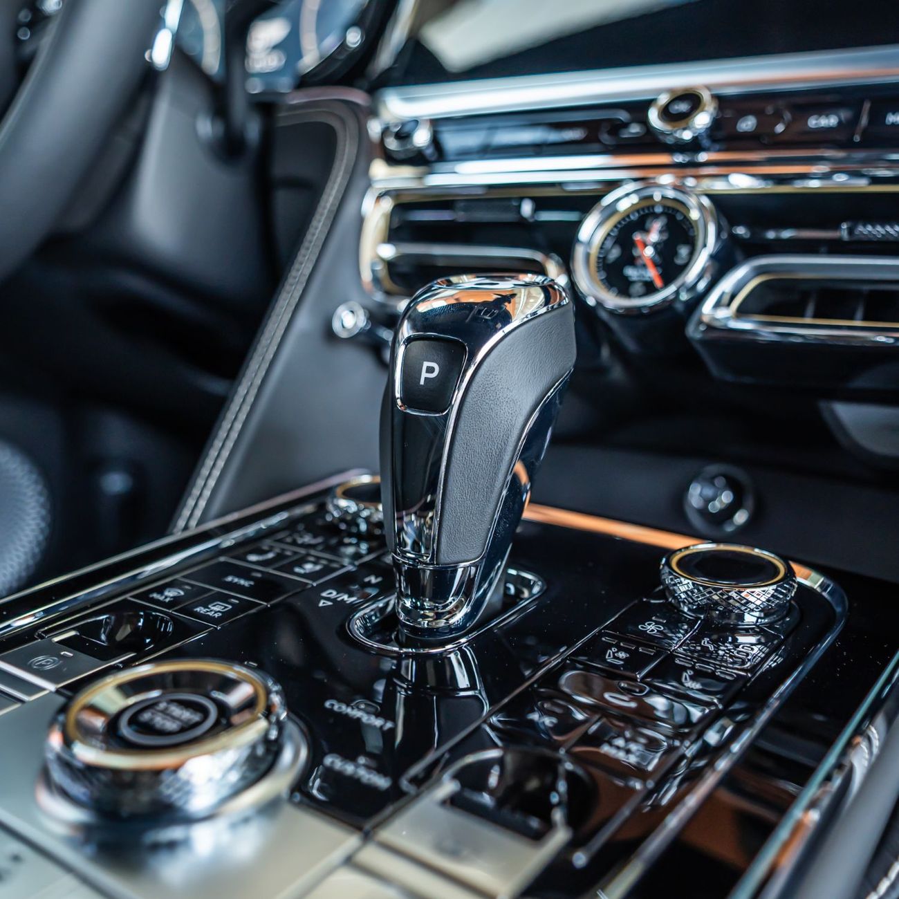 Bentley Flying Spur STANDARD HYBRID