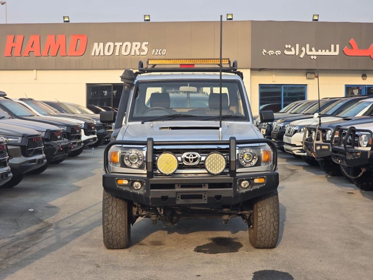 Toyota Land Cruiser Pick Up LX AC PWR OPT