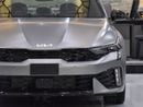 كيا K5 عرض ممتاز لسيارة كيا K5 GT-Line (موديل 2025) باللون الرمادي المطفي بمواصفات دول مجلس التعاون الخليجي