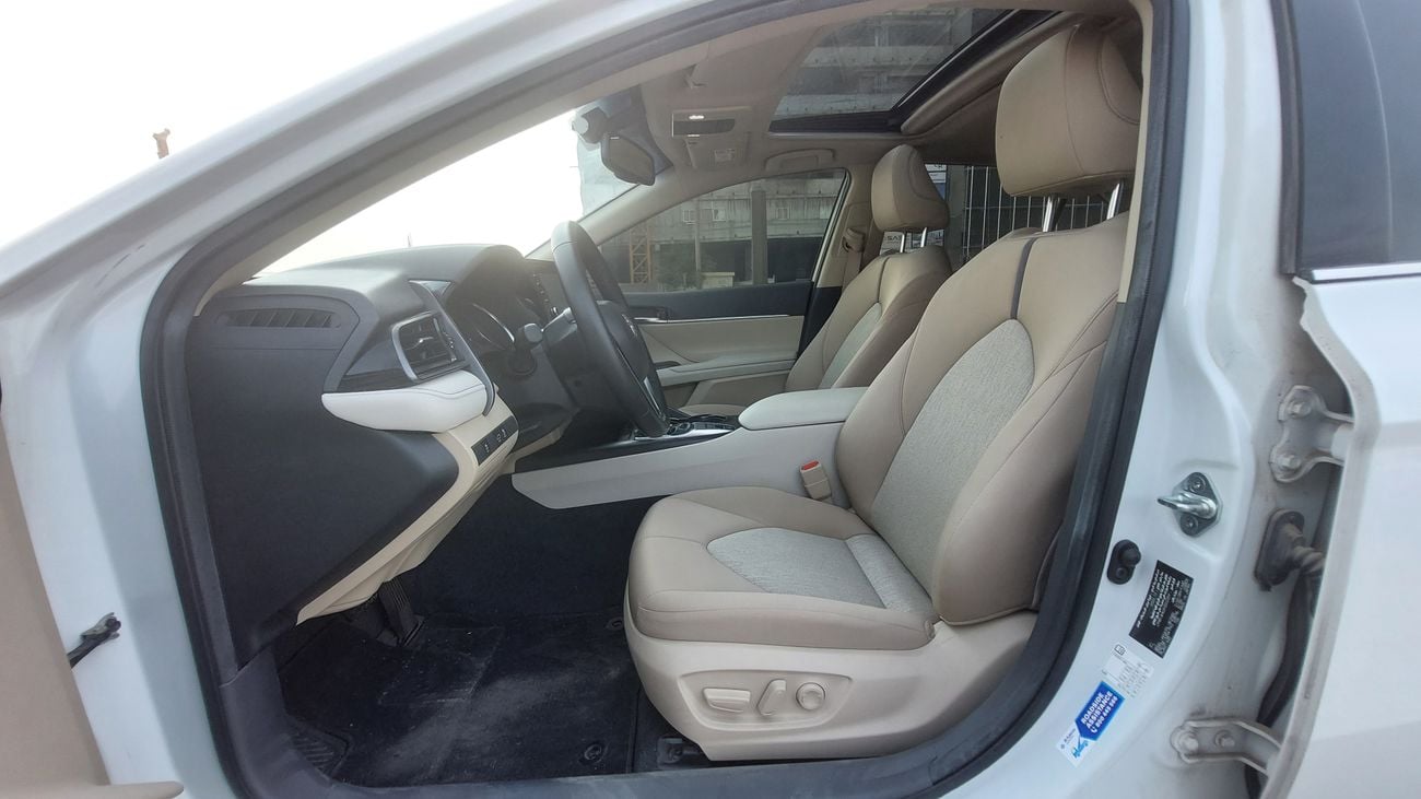 Toyota Camry SE