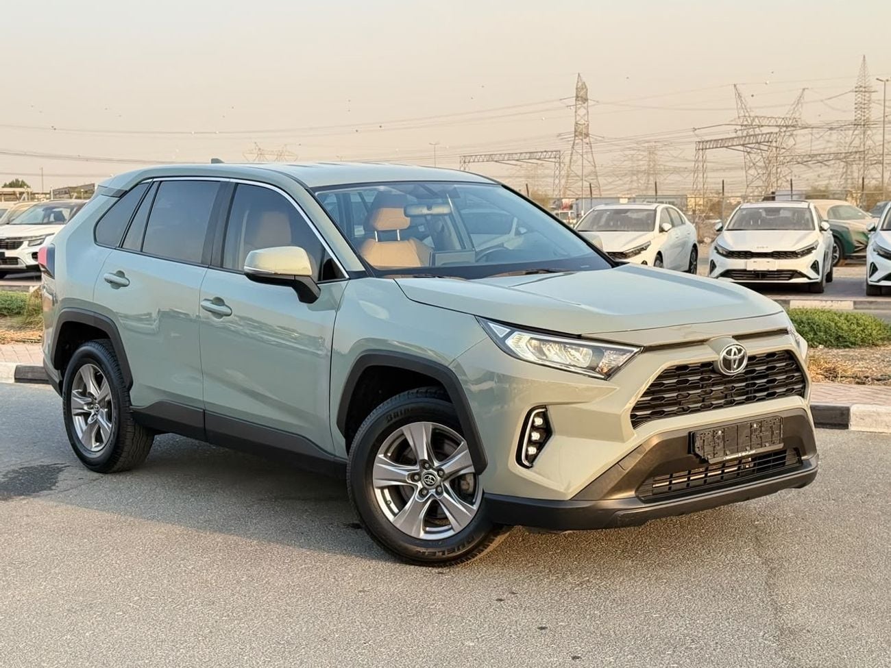Toyota RAV4 EX RAV4 GCC 2023 model mid option