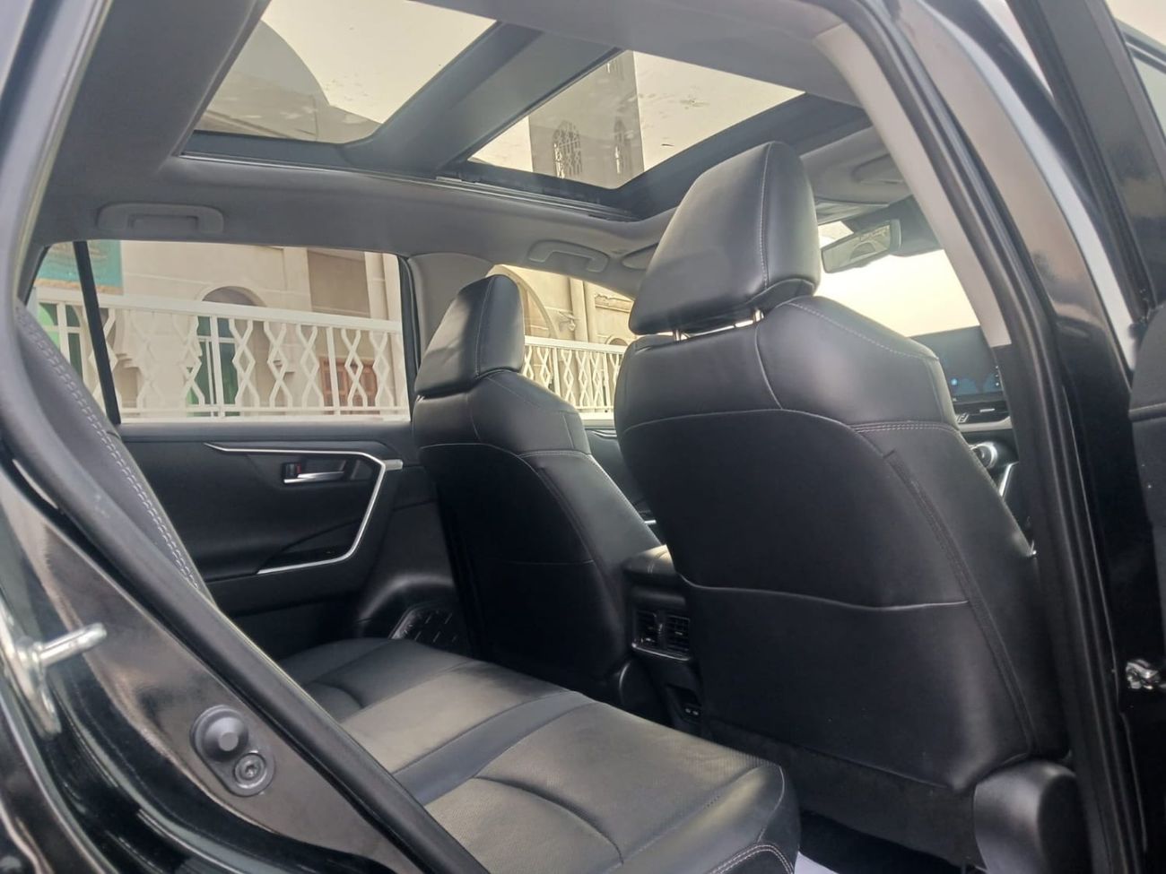 Toyota RAV4 LTD HEV 2024