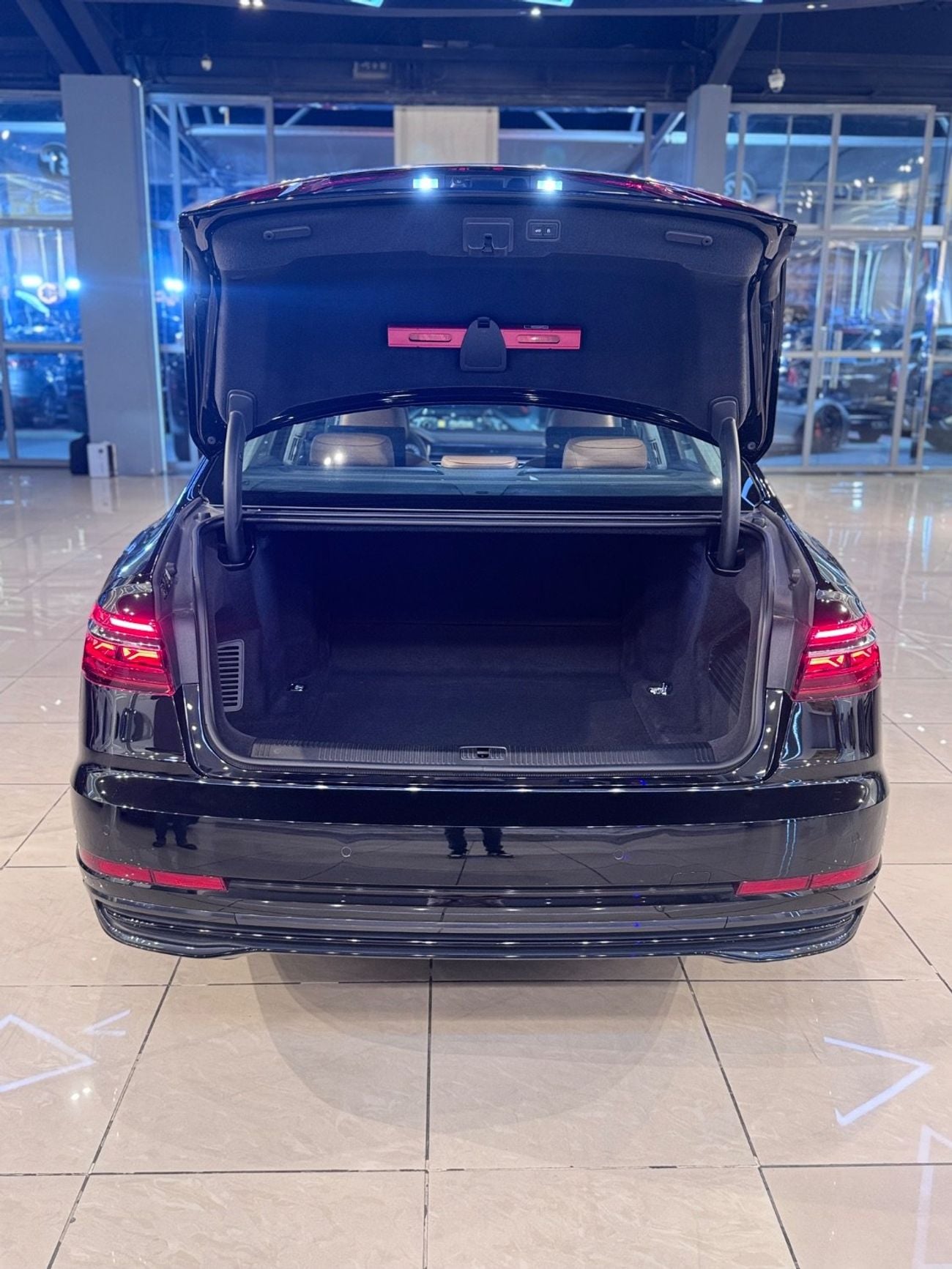 Audi A8 55 TFSI