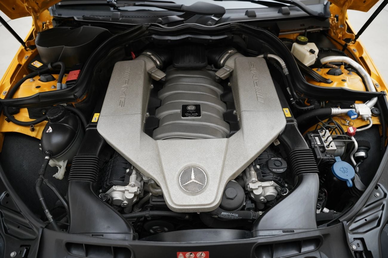 Mercedes Benz C63 AMG