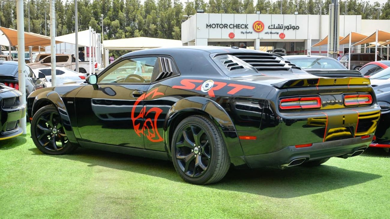 Dodge Challenger SOLD!!!!!!Challenger R/T Hemi V8 5.7L 2019/ Leather Interior/ SRT Body Kit/Very Good Condition