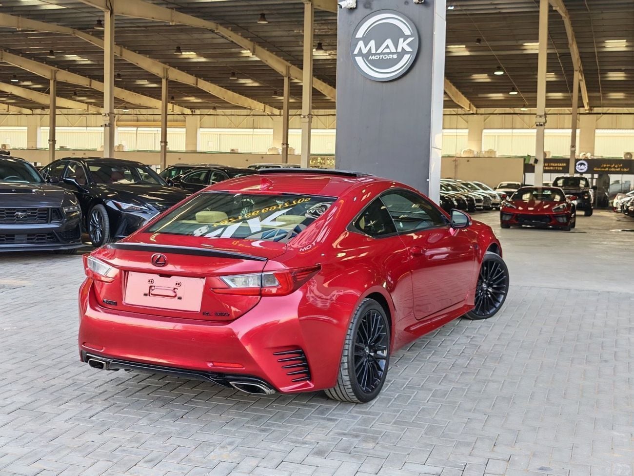 Lexus RC350 F sport 3.5L V6 / ELECTRONIC CLUSTER / COOLING AND HEATING SEATS / MOUSE / BIG SCREEN
