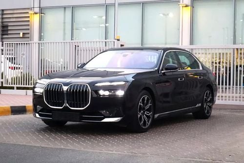 BMW 735i DESIGN PURE EXCELLENCE BMW 7 Series 735 2025 GCC specs