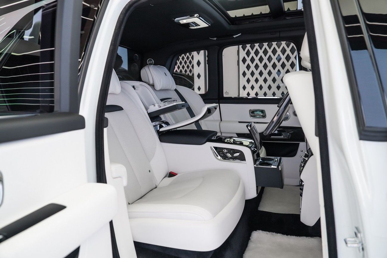Rolls Royce Cullinan STANDARD