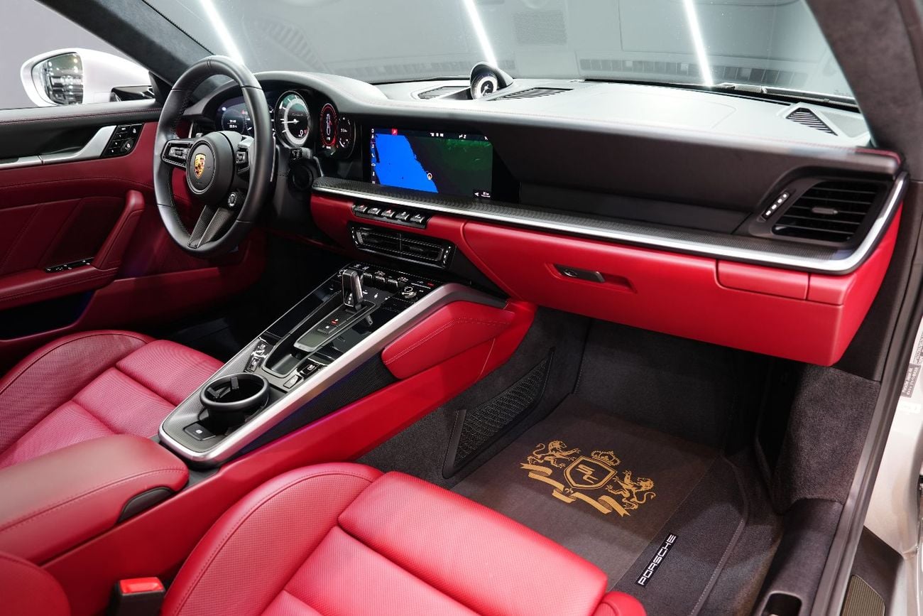 Porsche 911 TURBO S Coupe, Ceramic Brakes, Lifting System, Carbon Fiber Interior!!