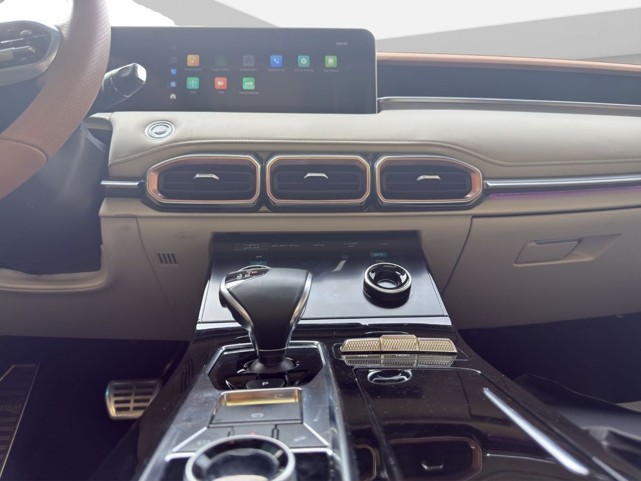Jetour X70 Plus LUX **2025 Jetour X70 Plus Luxury | GCC Specs | 33,234 KM | Spacious Family SUV**