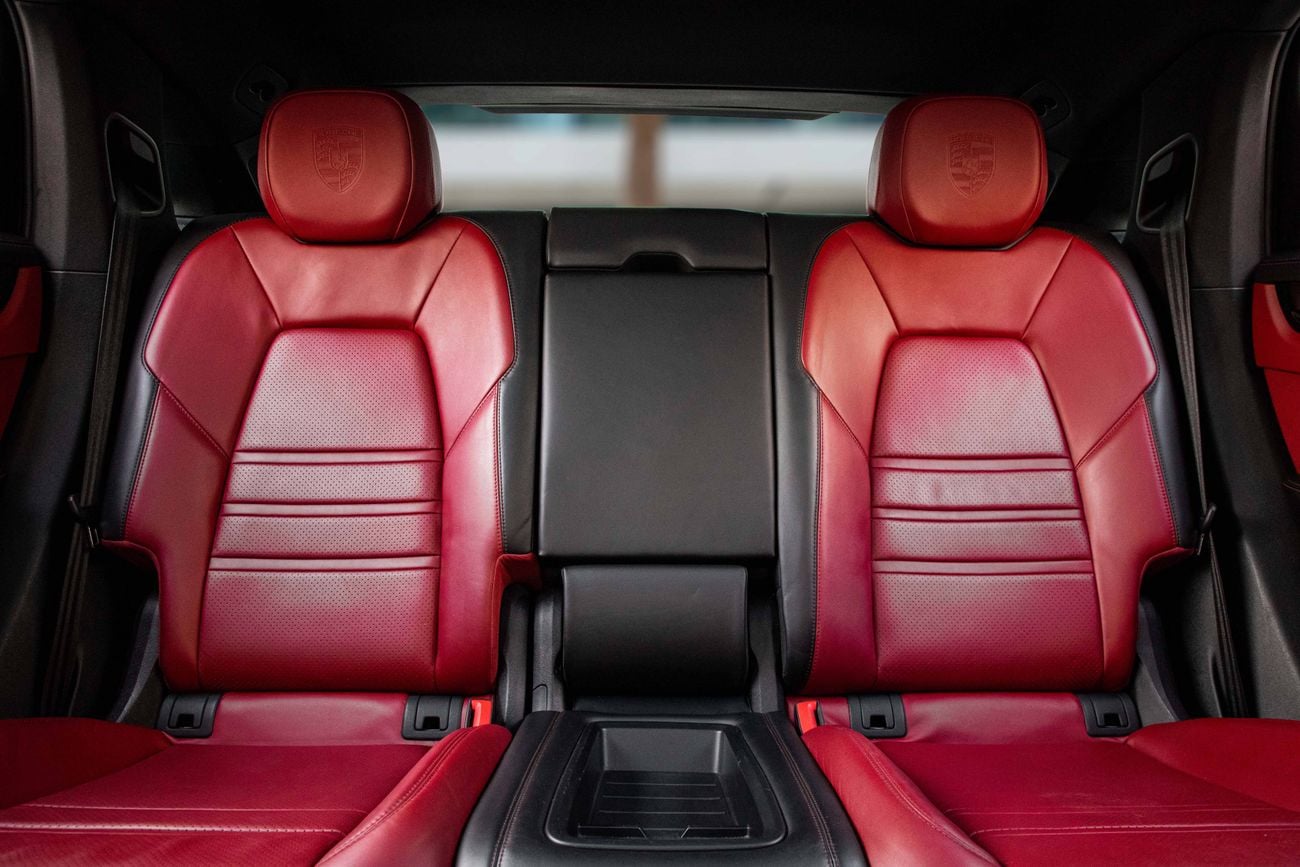 Porsche Cayenne Coupe Cayenne Coupe | 4,896 P.M | 0% Downpayment | UNDER WARRANTY