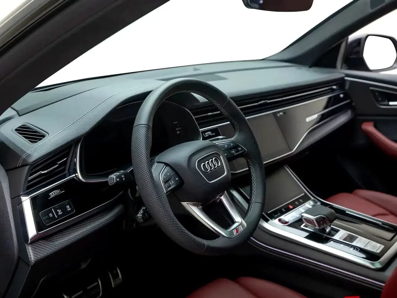Audi SQ8 GCC Spec | Dealer Warranty and Service Contract