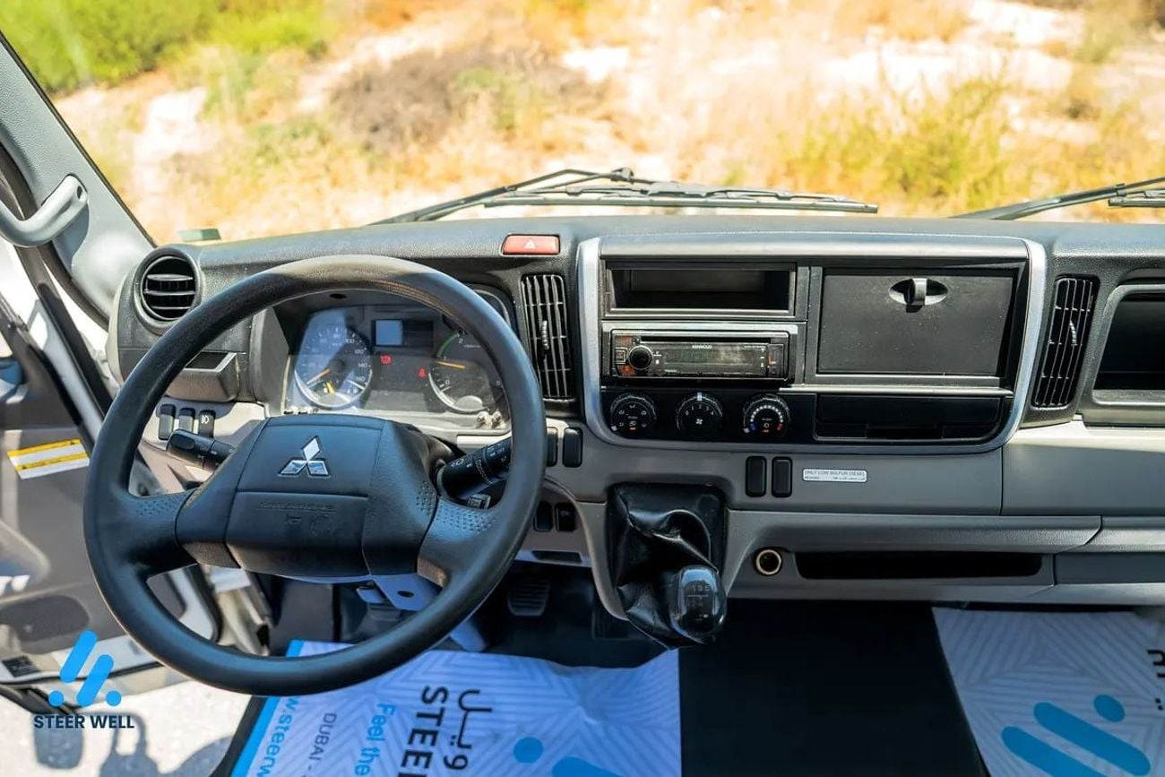 ميتسوبيشي كانتر فان STANDARD 2021 (شاحنة بيك أب مع صندوق) 3.0 لتر ديزل - مواصفات خليجية - حالة ممتازة!