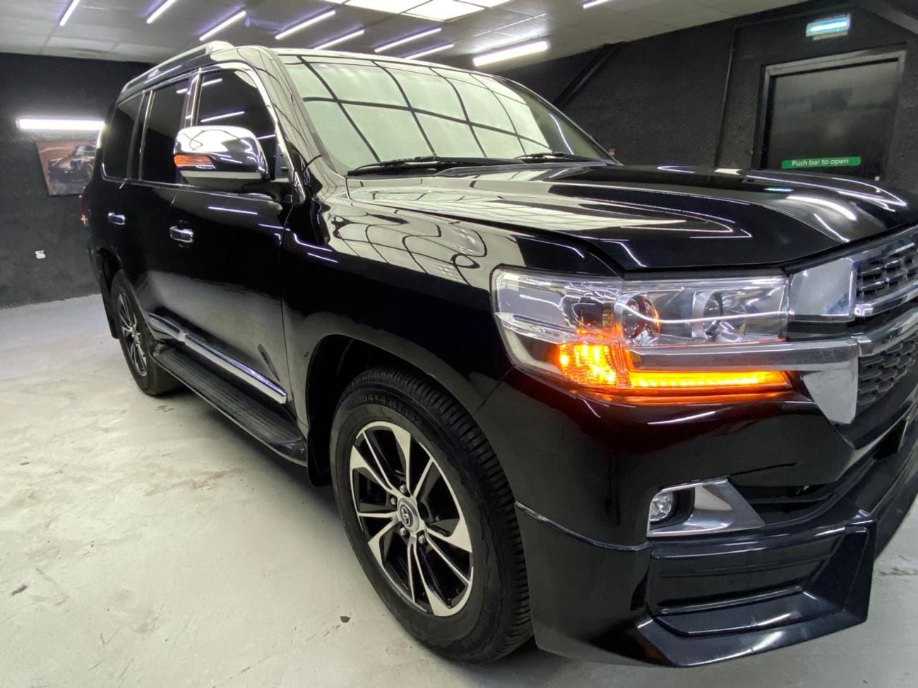 Toyota Land Cruiser GXR Toyota Land Cruiser Deisel