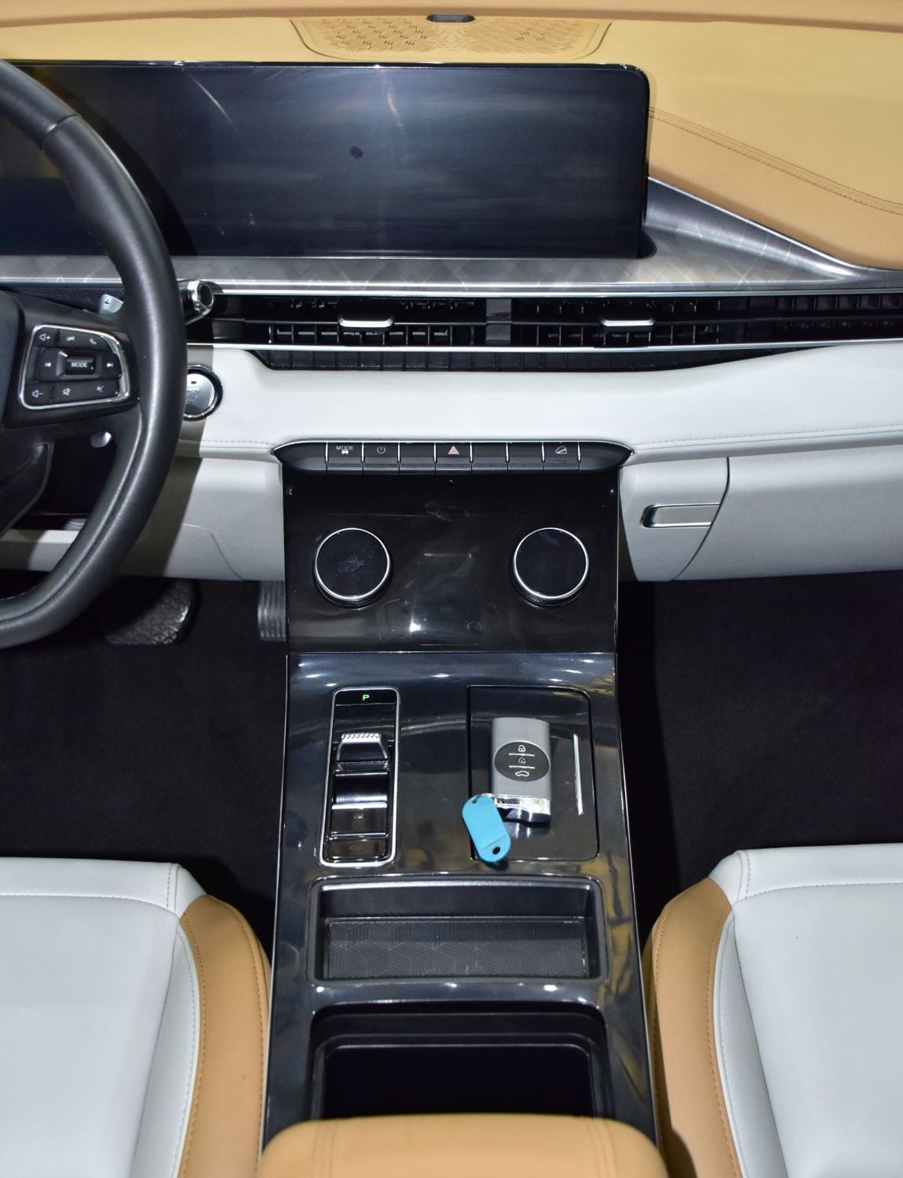 Exeed LX EXCELLENT DEAL for our Exeed LX 230T ( 2024 Model ) in Dark Blue Color GCC Specs