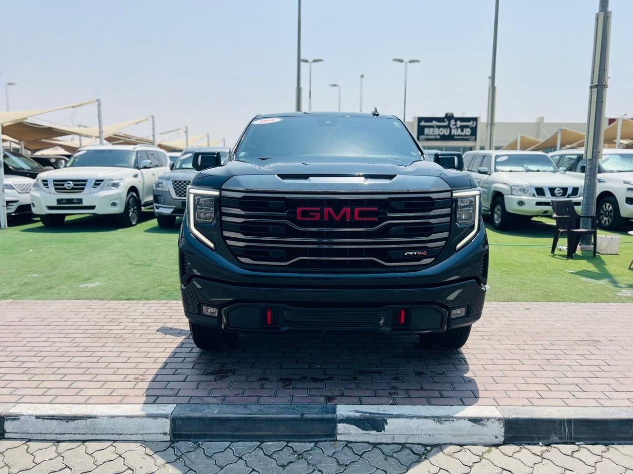 GMC Sierra 1500 REG/CAB AT4 2024.ENGINE 5.3L/V8.