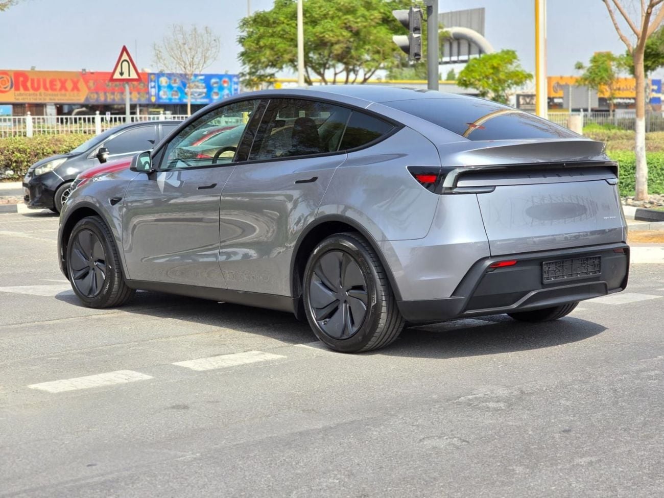 Tesla Model Y LONG RANGE AWD 2026 GCC WITH 8 YEARS TESLA AGENCY WARRANTY IN BRAND NEW CONDITION