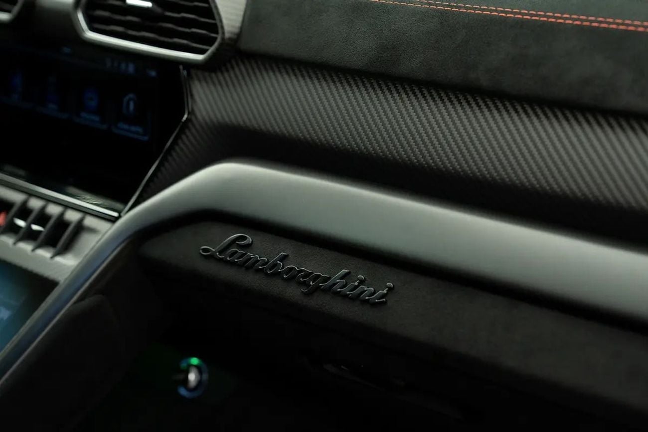 لامبورغيني اوروس PERFORMANTE
